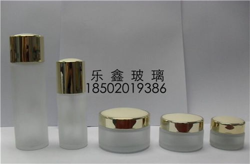 探秘高端化妝品包裝的藝術(shù)與科技 聚焦廣州樂(lè)鑫玻璃制品的匠心研發(fā)