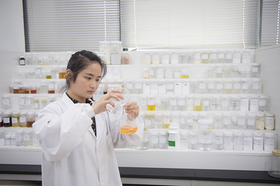 擘畫藍圖定方向 久久為功立潮頭——“八八戰略”引領浙江高質量發展視野下的化妝品研發產業崛起